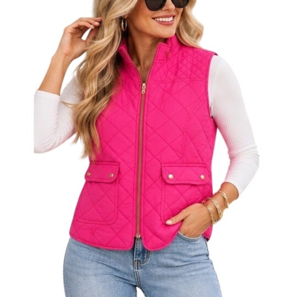 Crown & Ivy Quilted Vest Womens Medium Pink Preppy Plaid Lined Gold Zip Pockets